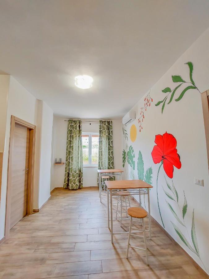Metro Guest House Nápoly Kültér fotó